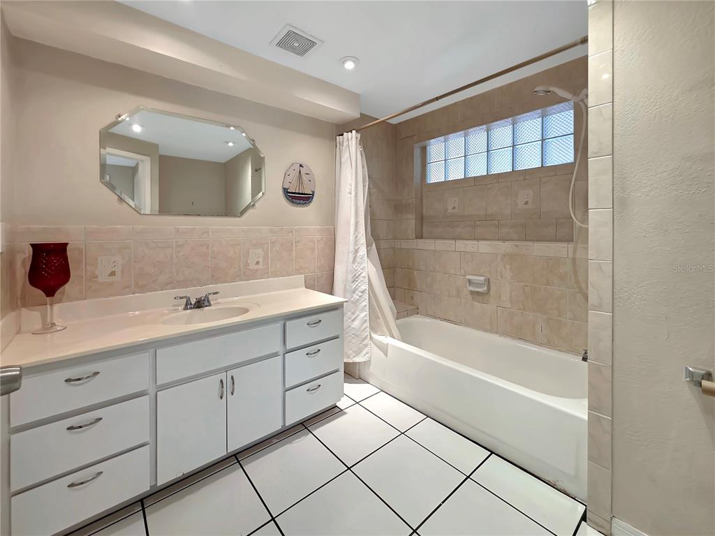 Englewood, Florida, 34223, United States, 2 Bedrooms Bedrooms, ,2 BathroomsBathrooms,Residential,For Sale,1850097
