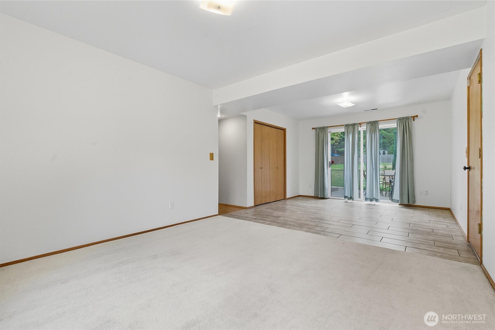 Port Orchard, Washington, 98367, United States, 3 Bedrooms Bedrooms, ,2 BathroomsBathrooms,Residential,For Sale,1954676