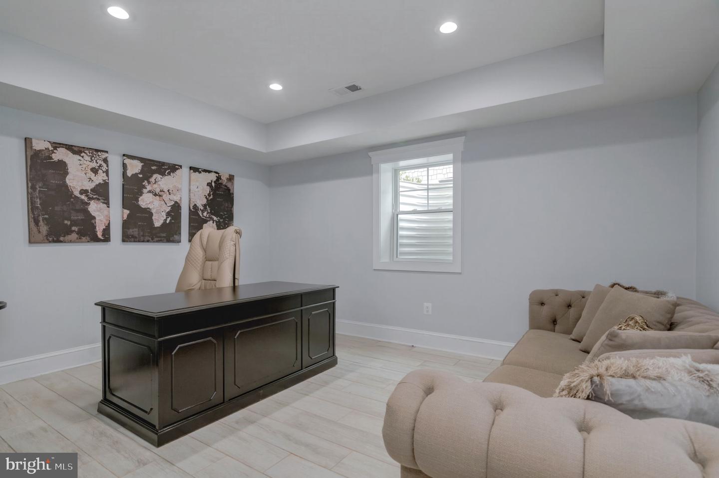 Fairfax, Virginia, 22030, United States, 6 Bedrooms Bedrooms, ,7 BathroomsBathrooms,Residential,For Sale,1997396