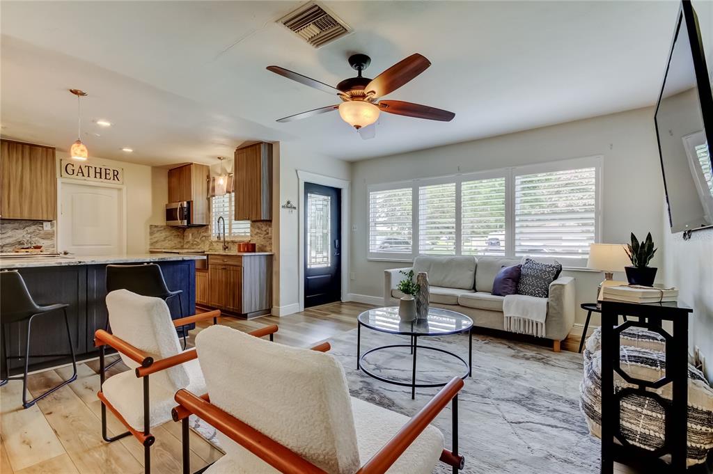 St Petersburg, Florida, 33710, United States, 3 Bedrooms Bedrooms, ,2 BathroomsBathrooms,Residential,For Sale,1877188