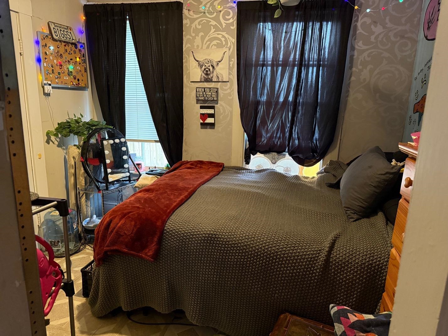 Manchester, New Hampshire, 03104, United States, ,Residential,For Sale,1955454