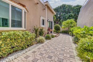 Delray Beach, Florida, 33483, United States, 3 Bedrooms Bedrooms, ,3 BathroomsBathrooms,Residential,For Sale,1979437