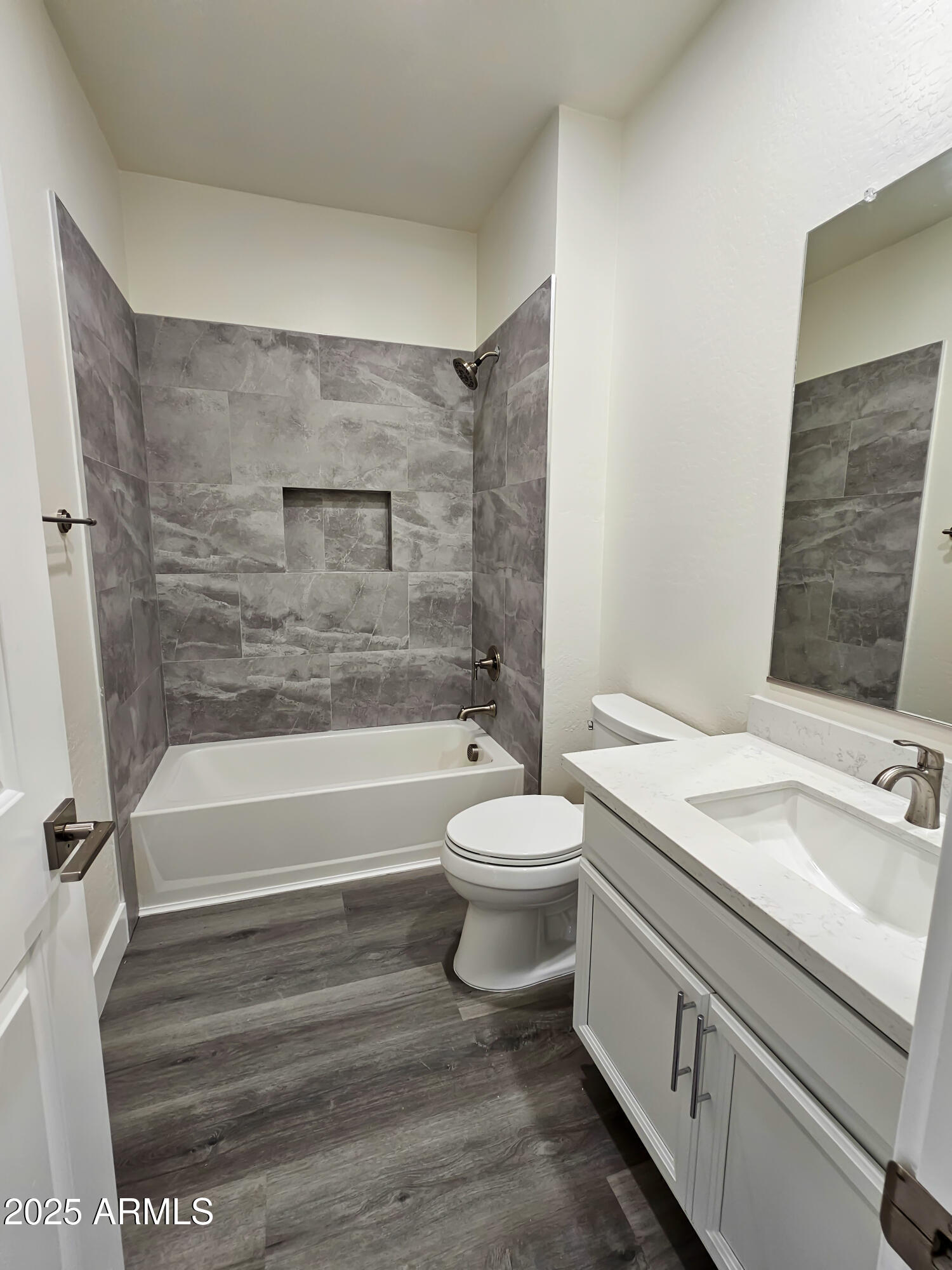 Glendale, Arizona, 85307, United States, 4 Bedrooms Bedrooms, ,3 BathroomsBathrooms,Residential,For Sale,2003345