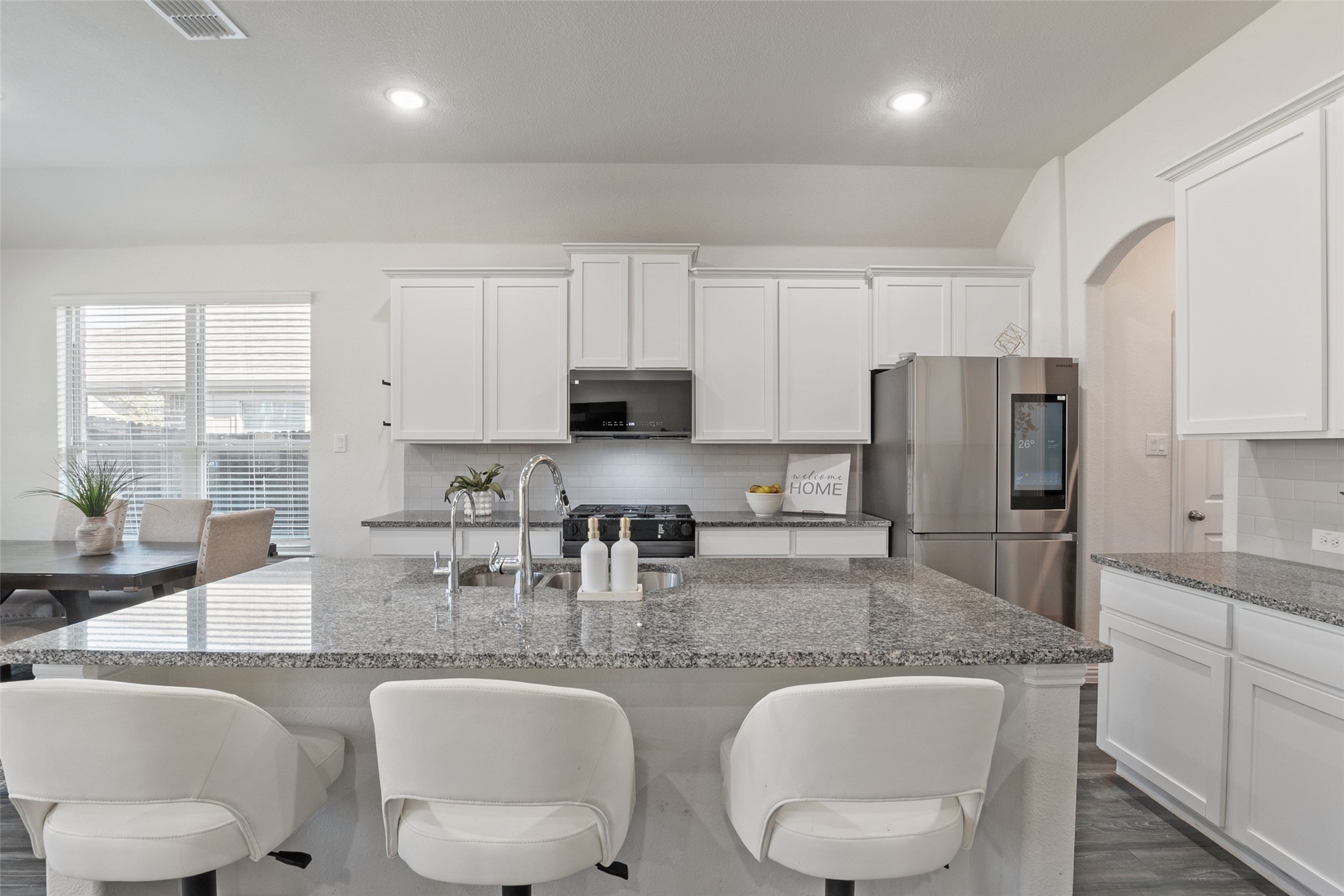 Little Elm, Texas, 75068, United States, 4 Bedrooms Bedrooms, ,4 BathroomsBathrooms,Residential,For Sale,1990975