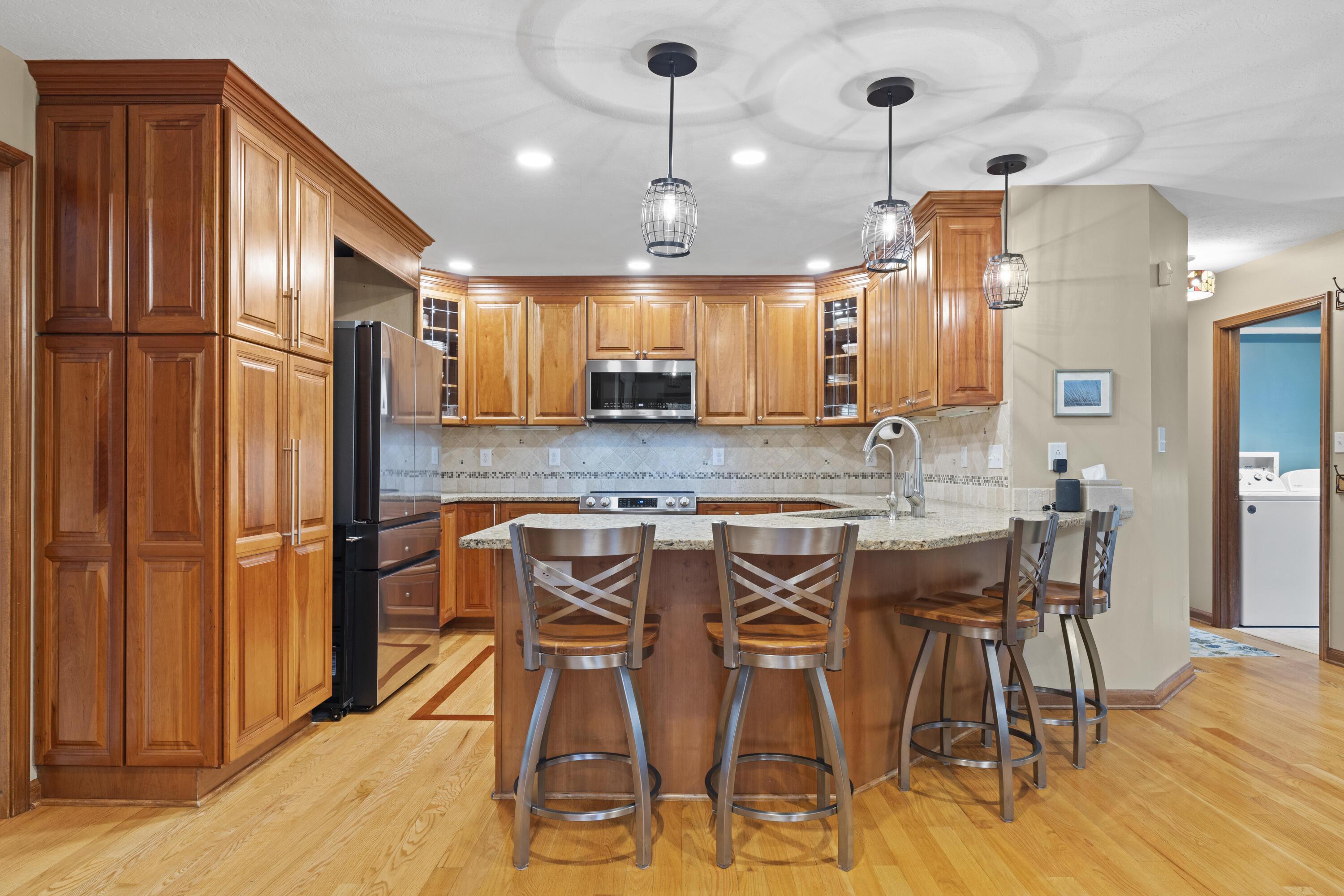 Columbus, Ohio, 43230, United States, 4 Bedrooms Bedrooms, ,4 BathroomsBathrooms,Residential,For Sale,1970472