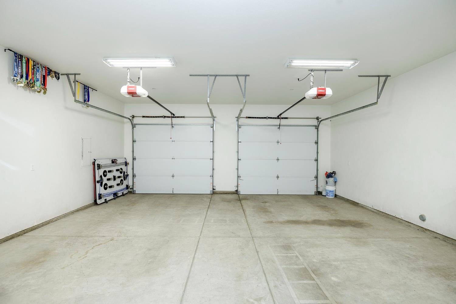 Turlock, California, 95382, United States, 5 Bedrooms Bedrooms, ,4 BathroomsBathrooms,Residential,For Sale,2002533