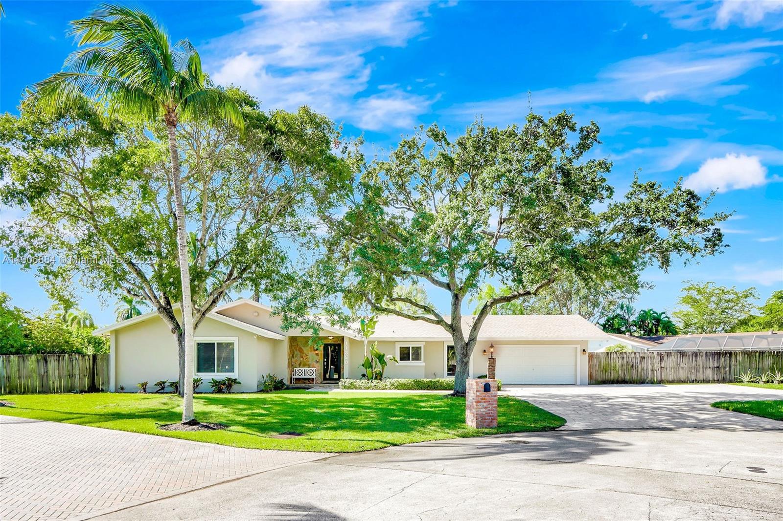 Miami, Florida, 33176, United States, 4 Bedrooms Bedrooms, ,2 BathroomsBathrooms,Residential,For Sale,1986313