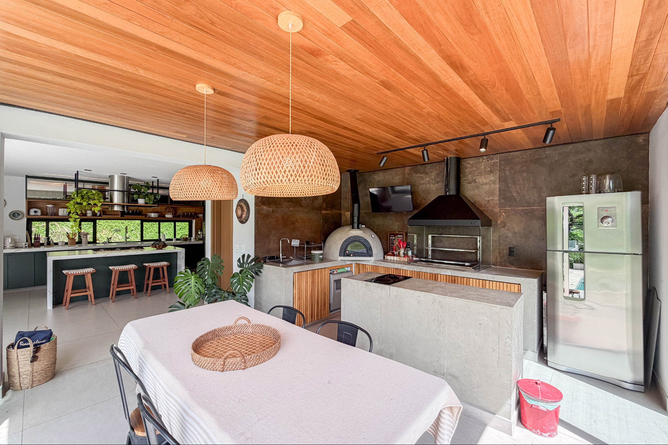  Contemporary residence with four suites in Fazenda Marambaia - 物件實景