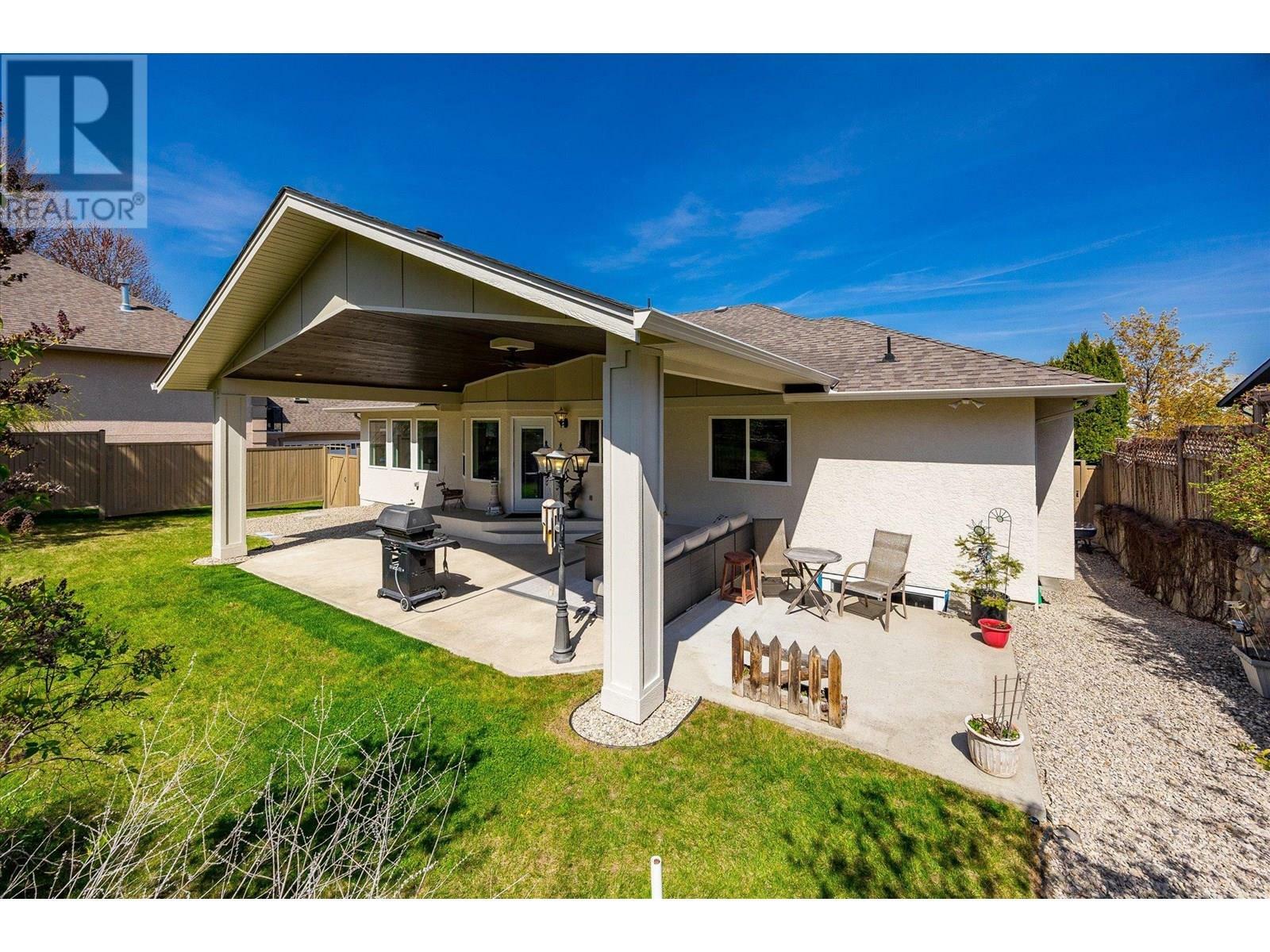 KELOWNA, British Columbia, V1W 4K9, CA, 4 Bedrooms Bedrooms, ,3 BathroomsBathrooms,Residential,For Sale,1865422