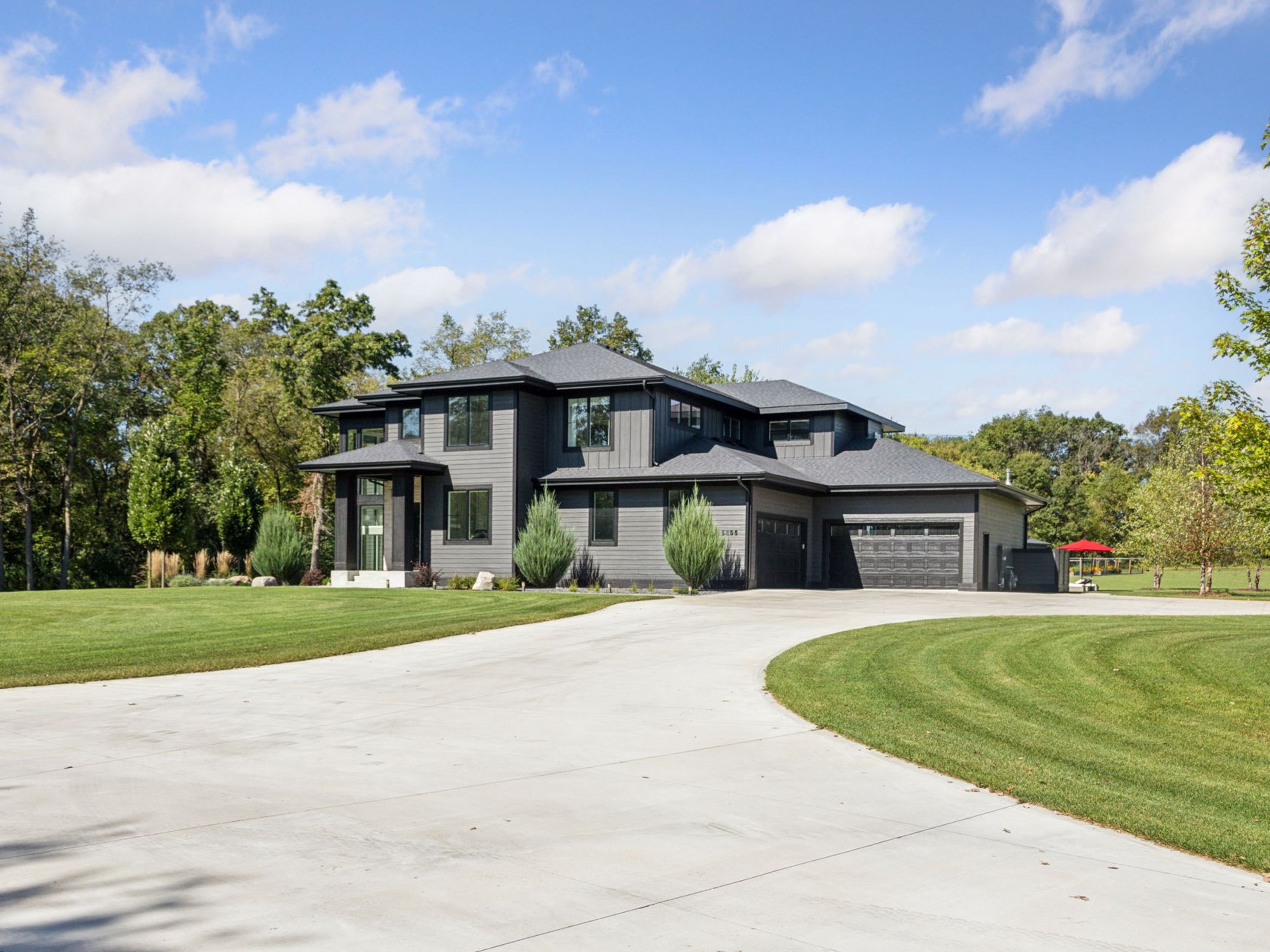  Custom Luxury Estate with Resort-Style Amenities - 物件實景