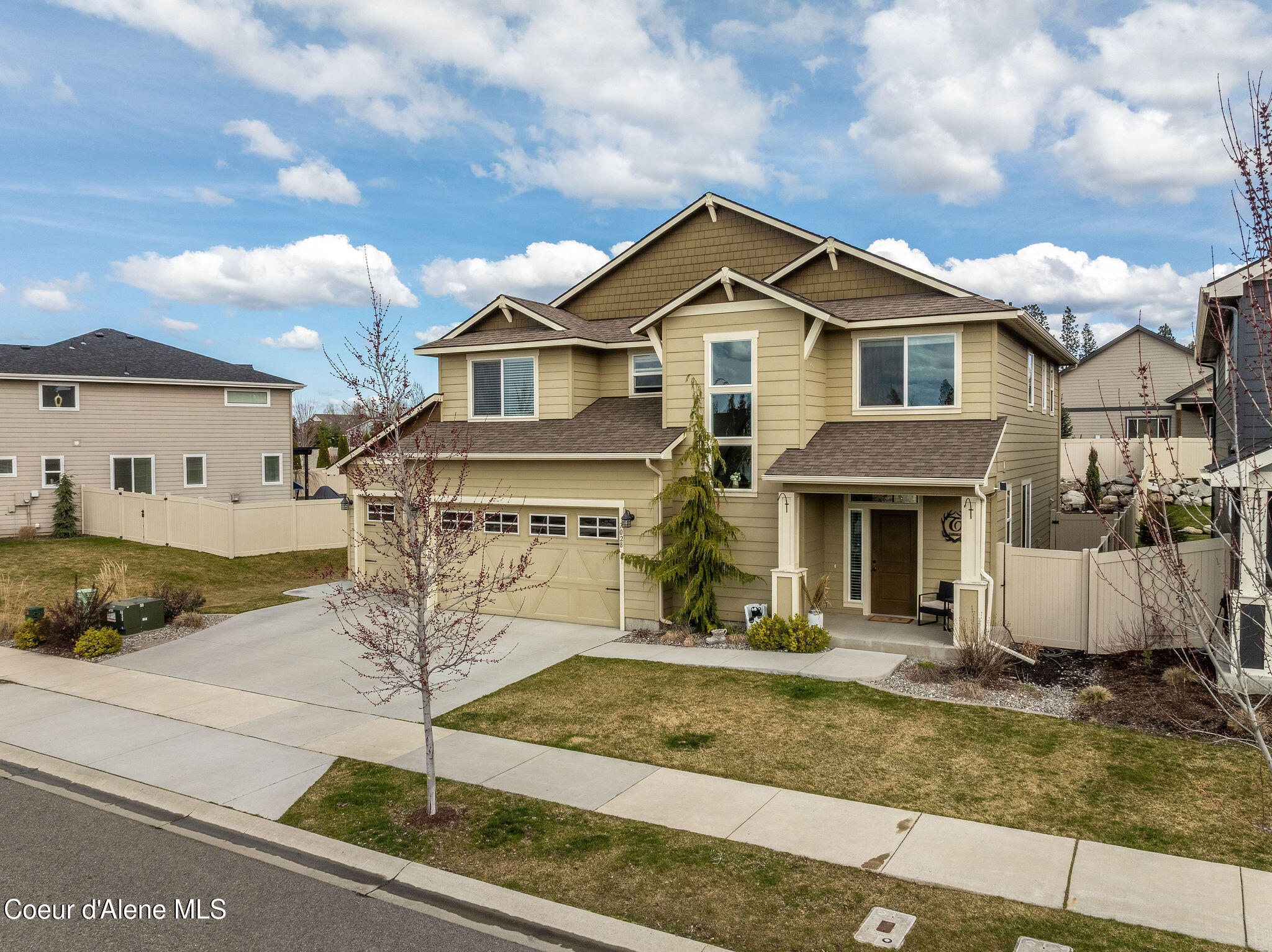 Coeur D'alene, Idaho, 83815, United States, 5 Bedrooms Bedrooms, ,4 BathroomsBathrooms,Residential,For Sale,1754735