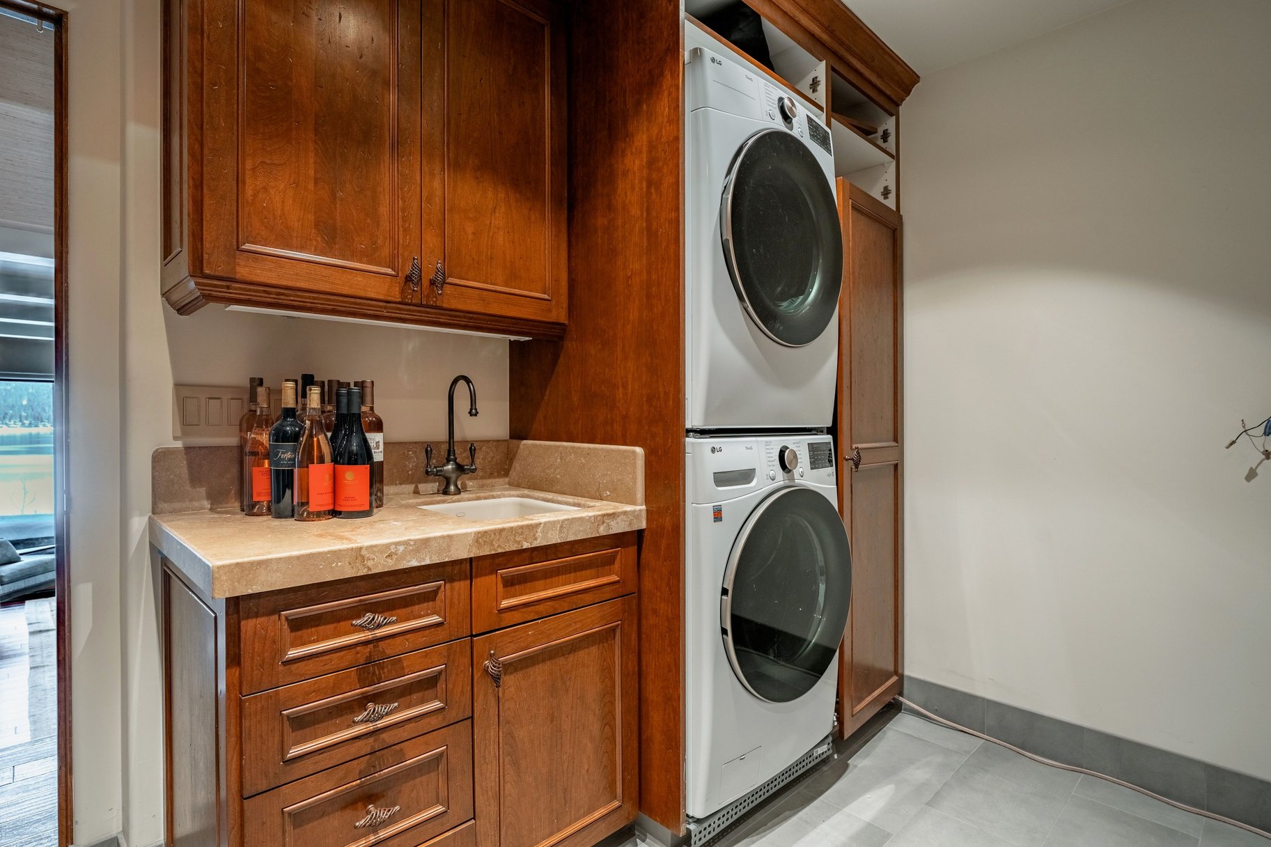  Legendary Stillwater Cove  Gated. Private. Lakefront - 物件實景