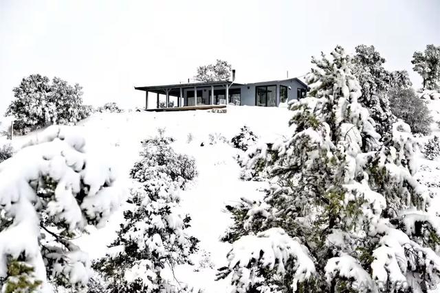 Pioneertown, California, 92268, United States, 2 Bedrooms Bedrooms, ,2 BathroomsBathrooms,Residential,For Sale,1990381