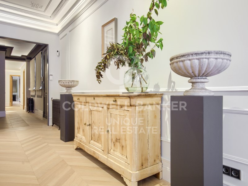 Madrid, Comunidad de Madrid, ES, 4 Bedrooms Bedrooms, ,5 BathroomsBathrooms,Residential,For Sale,1885233