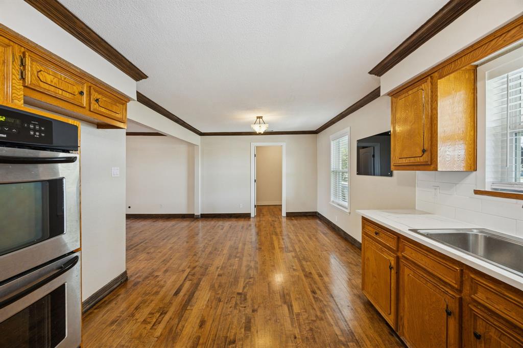 St. Paul, Texas, 75098, United States, 5 Bedrooms Bedrooms, ,3 BathroomsBathrooms,Residential,For Sale,1989242