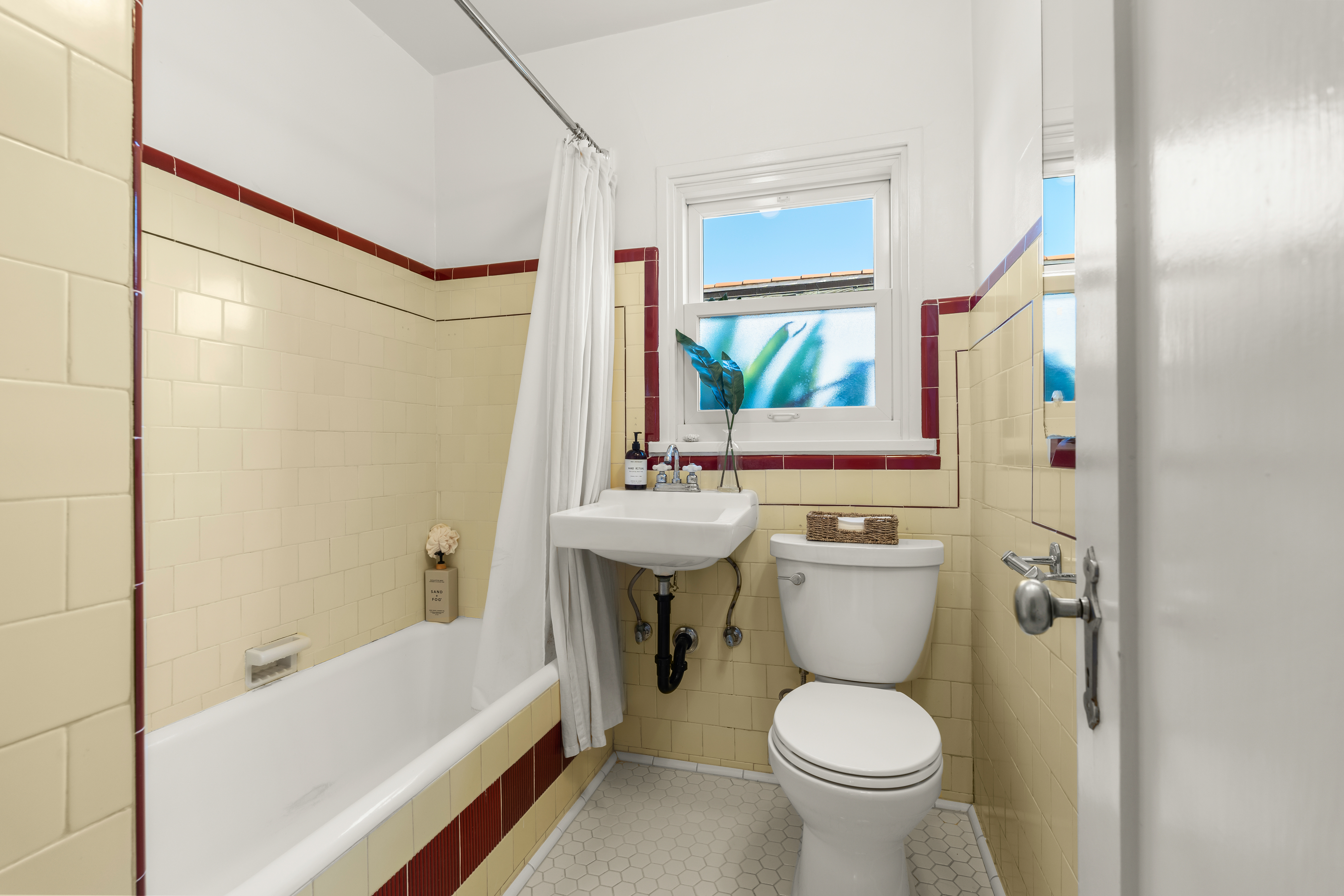  199 South Catalina Street, Ventura, CA 93001 - 物件實景