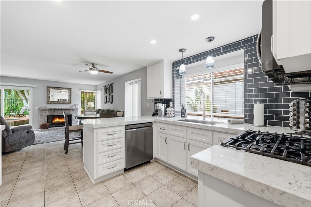 Moreno Valley, California, 92557, United States, 4 Bedrooms Bedrooms, ,3 BathroomsBathrooms,Residential,For Sale,1982856