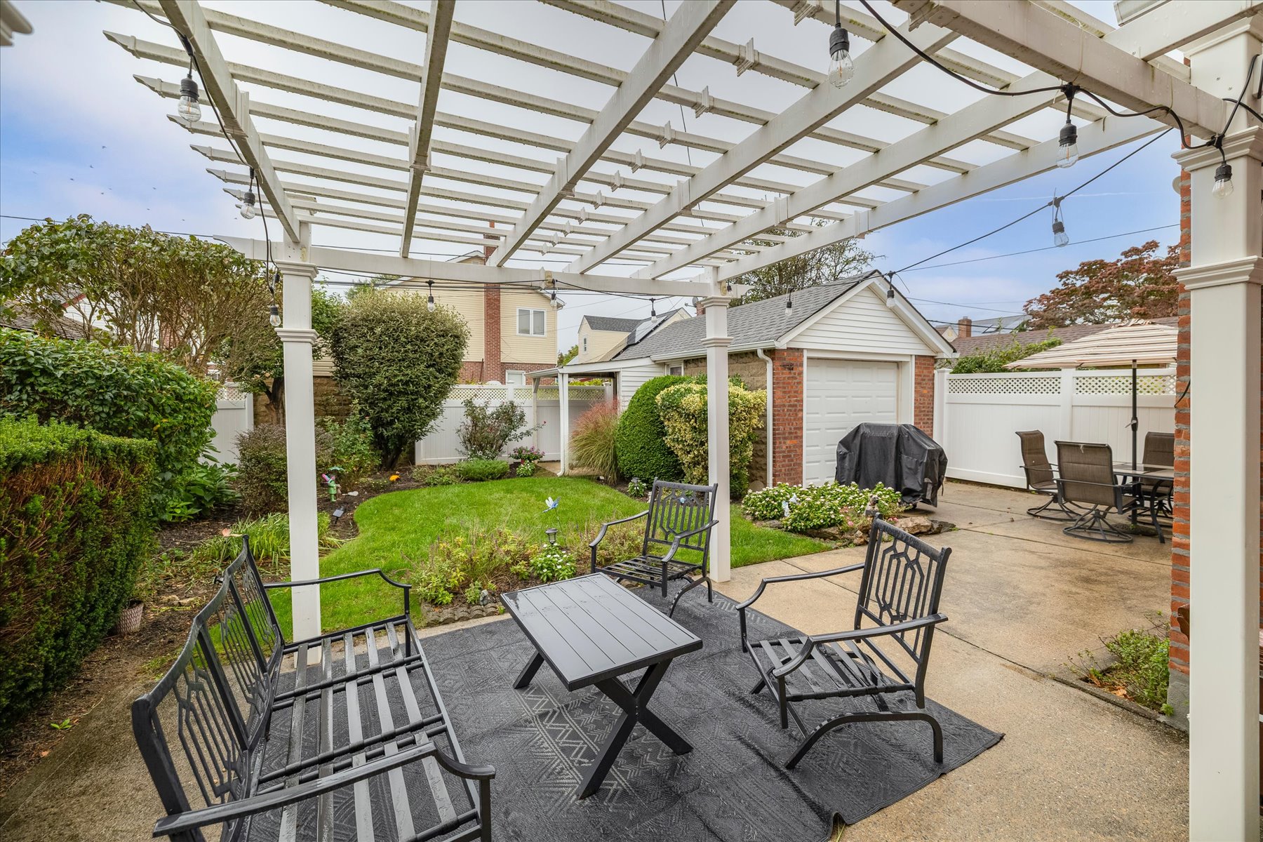  82-46 256th Street, Floral Park, NY, 11004 - 物件實景