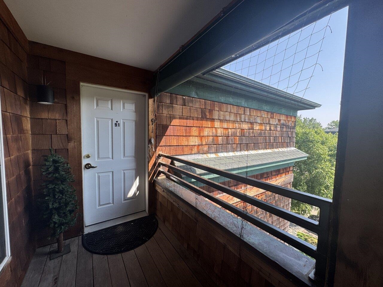 Burlington, Vermont, 05408, United States, 2 Bedrooms Bedrooms, ,2 BathroomsBathrooms,Residential,For Sale,1902204