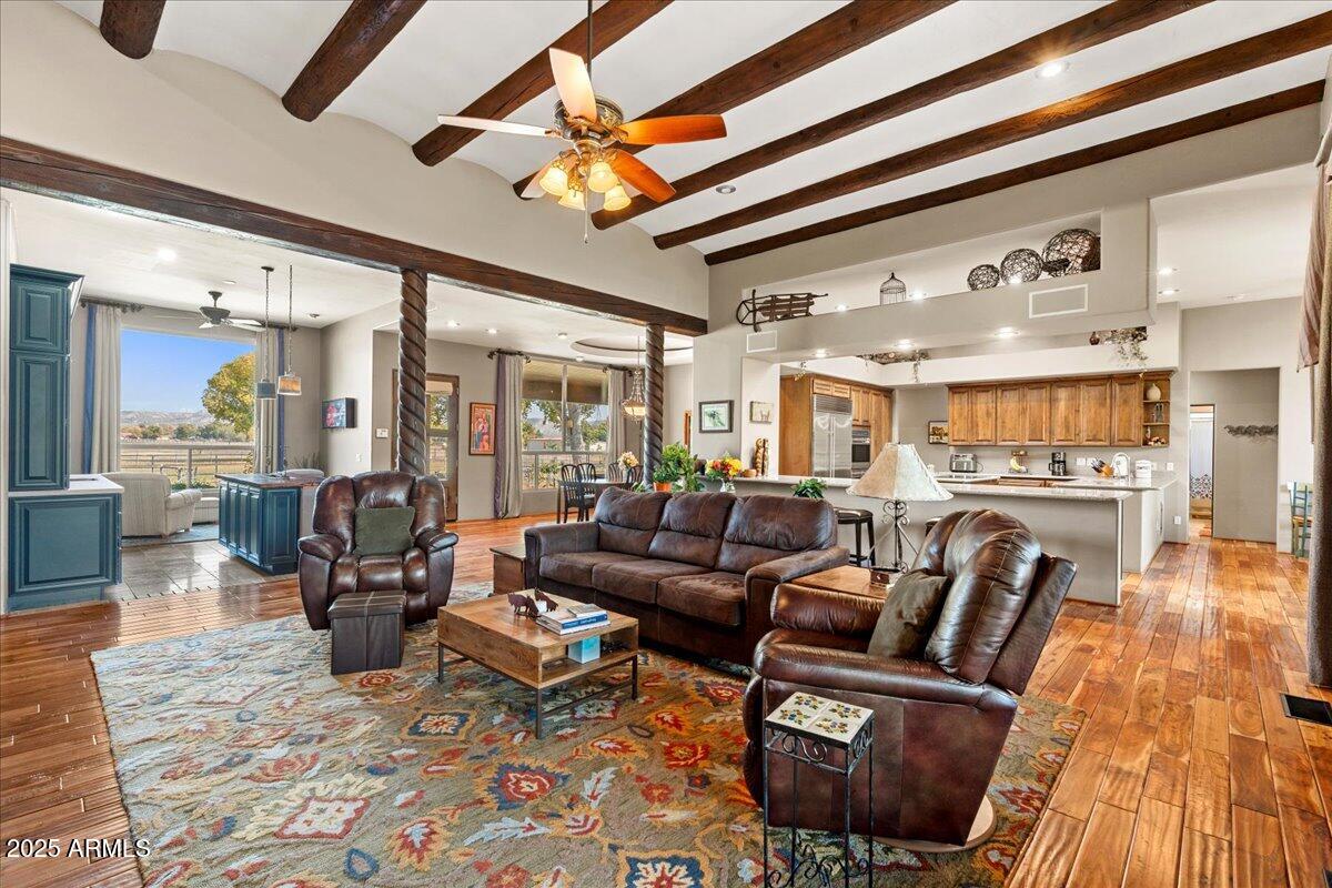 Camp Verde, Arizona, 86322, United States, 4 Bedrooms Bedrooms, ,3 BathroomsBathrooms,Residential,For Sale,1997165