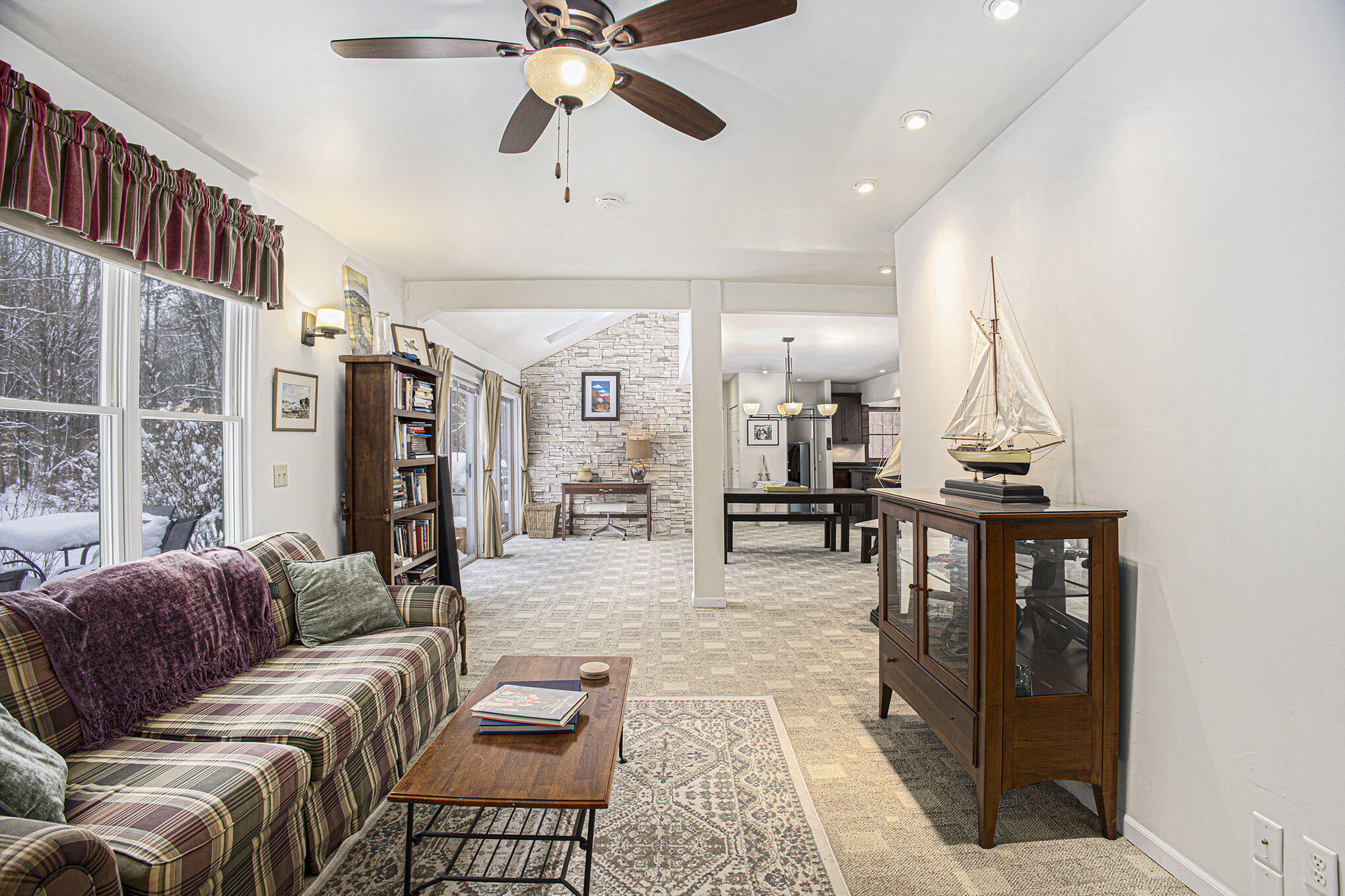 Holland, Michigan, 49423, United States, 4 Bedrooms Bedrooms, ,3 BathroomsBathrooms,Residential,For Sale,2000923