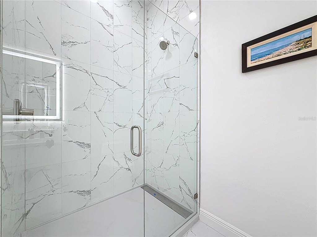 St Petersburg, Florida, 33701, United States, 2 Bedrooms Bedrooms, ,2 BathroomsBathrooms,Residential,For Sale,1889931