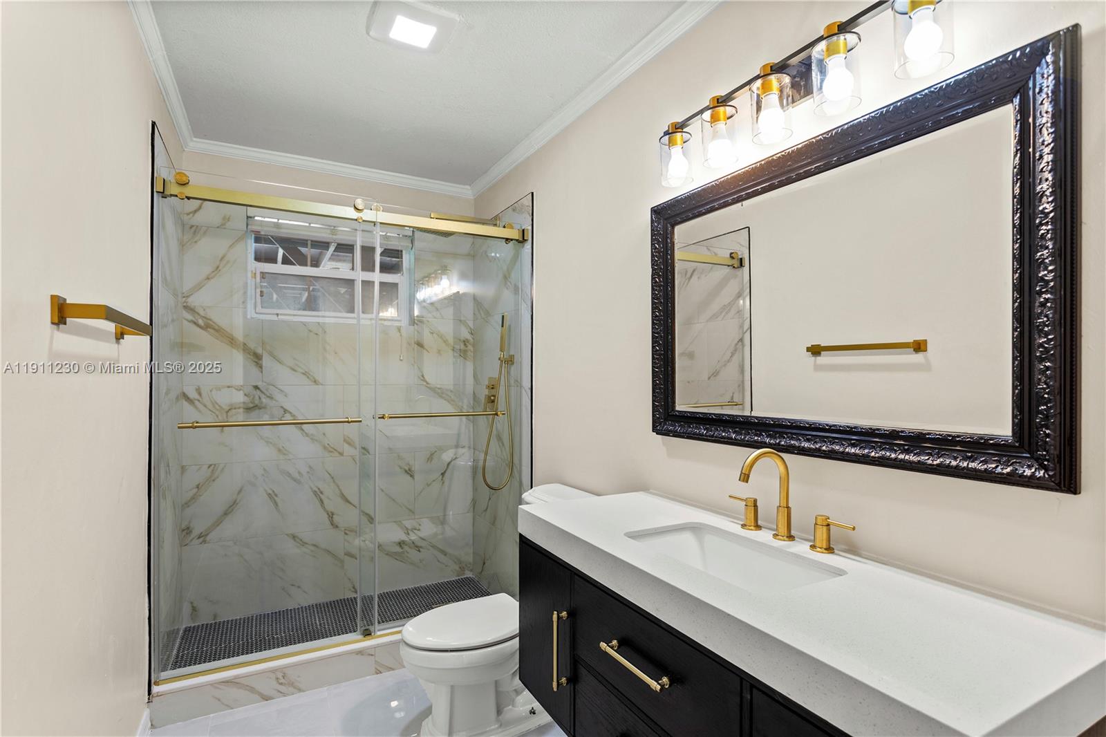 Davie, Florida, 33325, United States, 4 Bedrooms Bedrooms, ,3 BathroomsBathrooms,Residential,For Sale,1990882