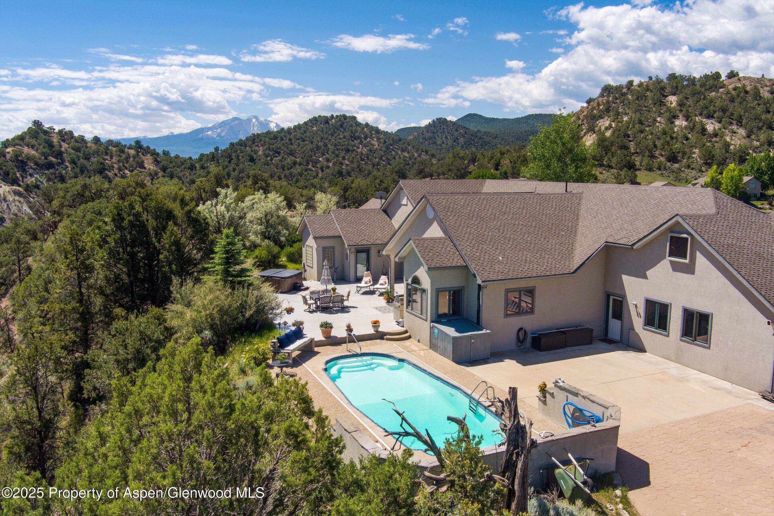 Glenwood Springs, Colorado, 81601, United States, 4 Bedrooms Bedrooms, ,5 BathroomsBathrooms,Residential,For Sale,1804908