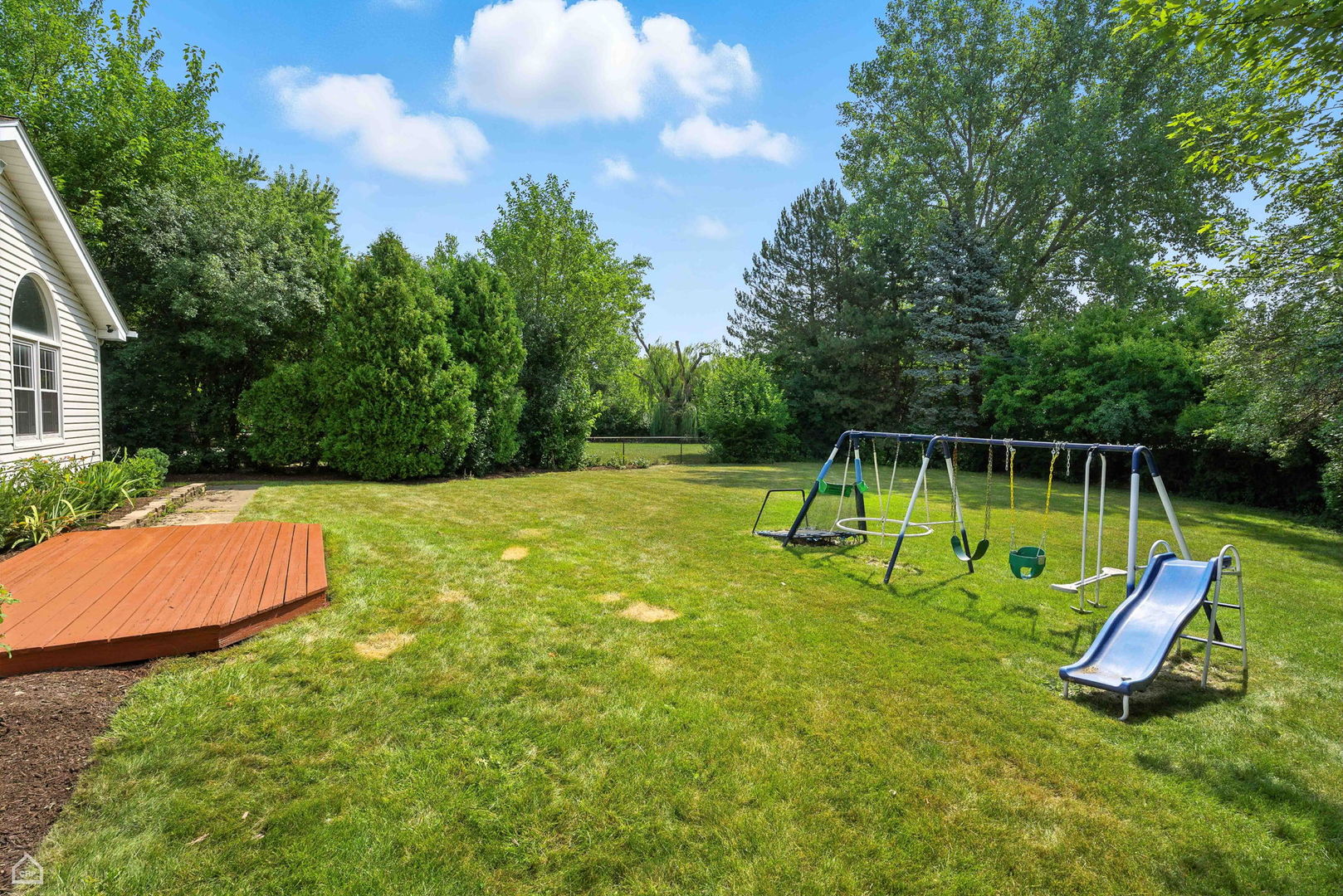 Buffalo Grove, Illinois, 60089, United States, 4 Bedrooms Bedrooms, ,3 BathroomsBathrooms,Residential,For Sale,1911732