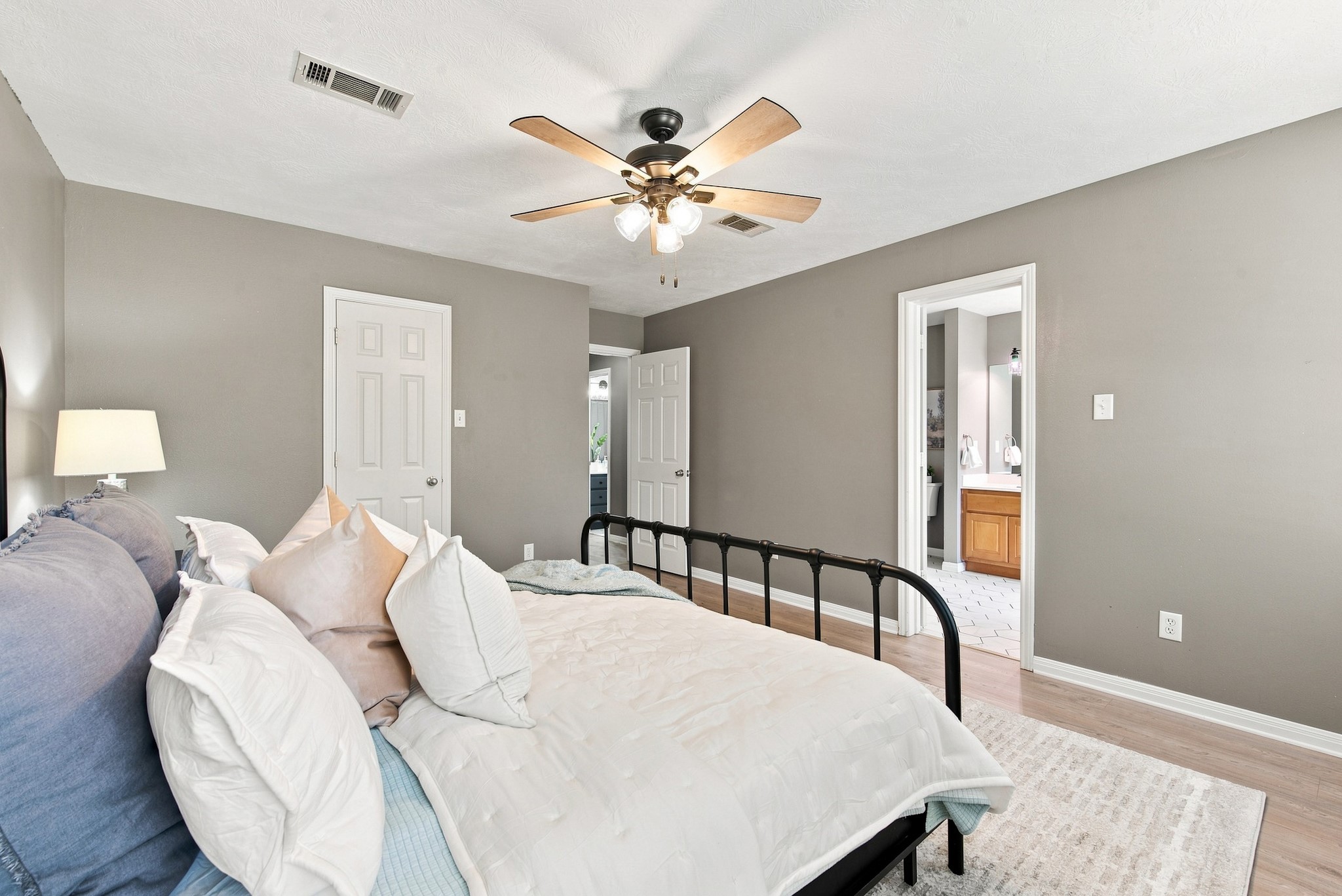  6826 Bendwood, College Station, TX 77845 - 物件實景