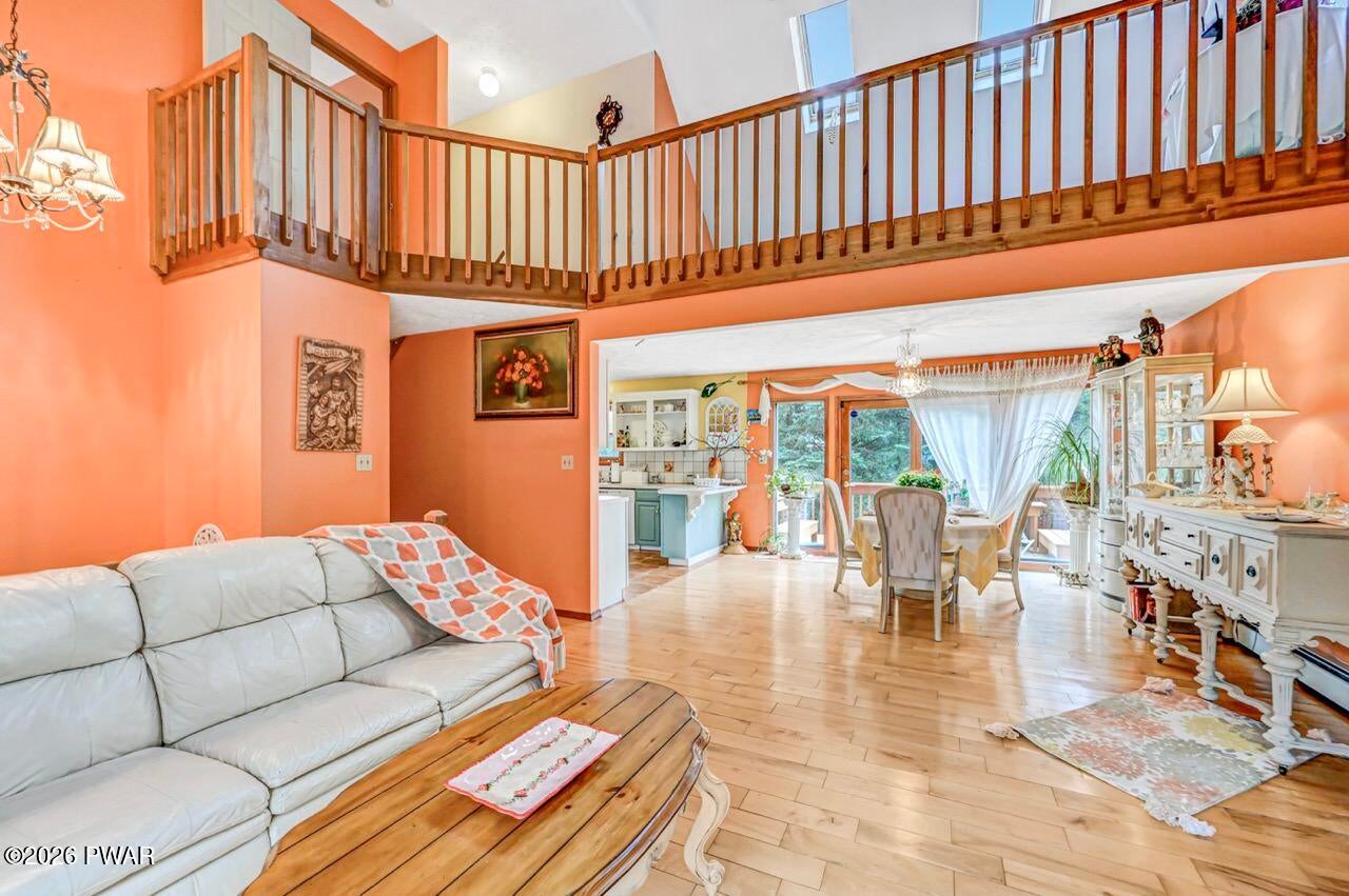 Hawley, Pennsylvania, 18428, United States, 3 Bedrooms Bedrooms, ,3 BathroomsBathrooms,Residential,For Sale,2045204