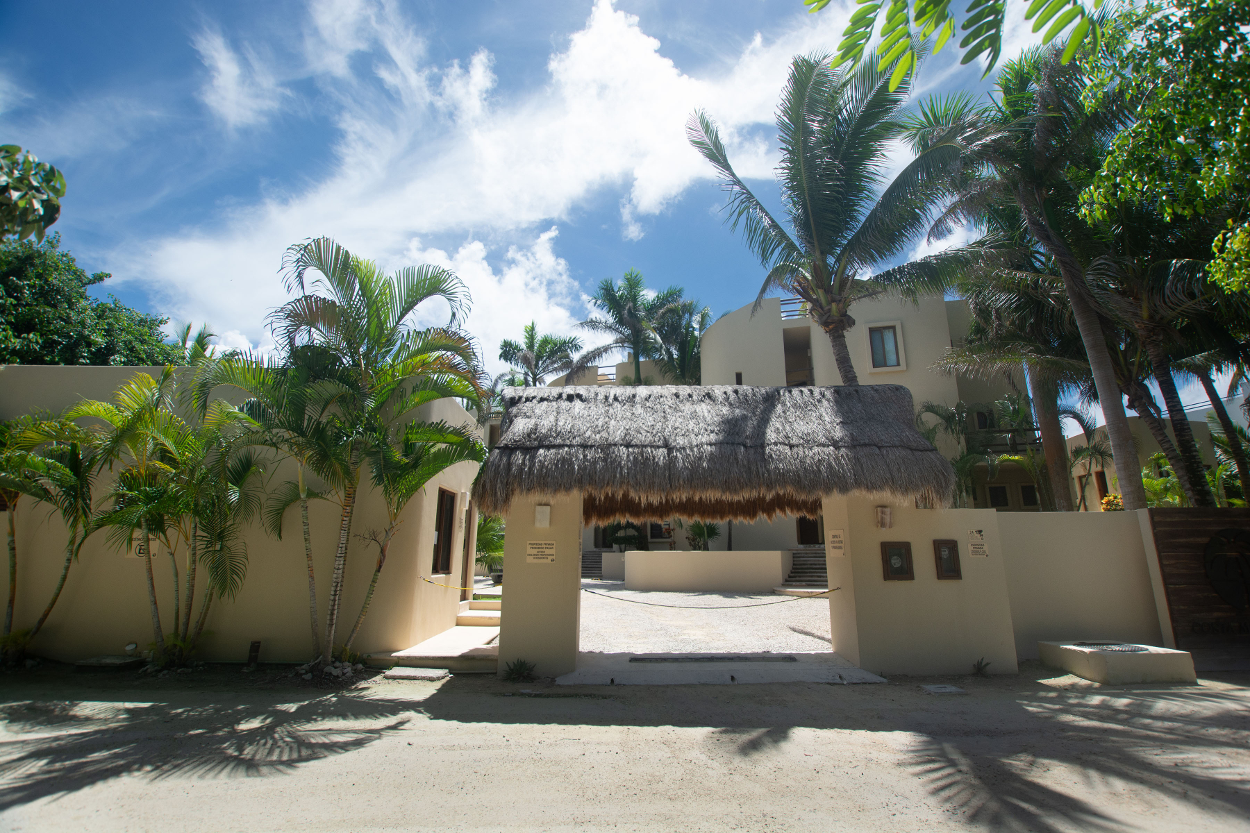  EXCLUSIVE OCEANFRONT RESIDENCE, 2 BED 2 AND BATH PANORAMIC VIEWS - 物件實景