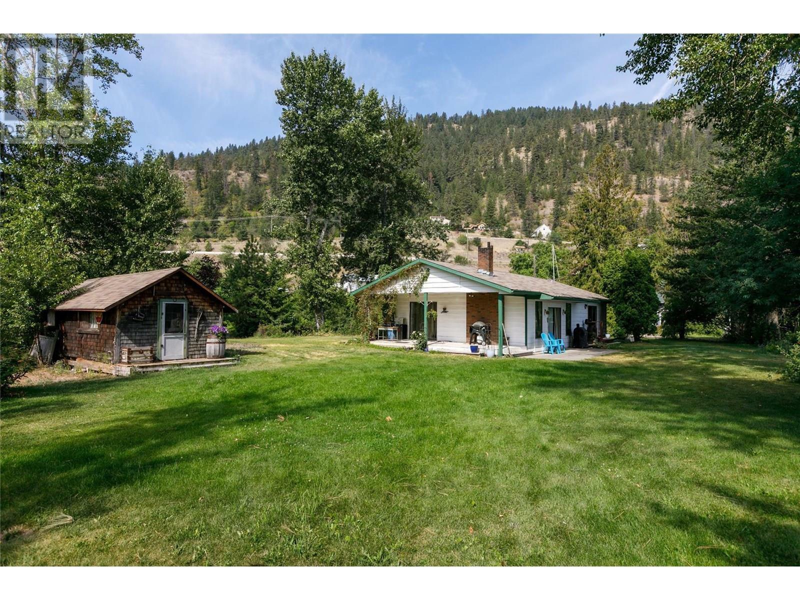 OYAMA, British Columbia, V4V 2E9, CA, 3 Bedrooms Bedrooms, ,1 BathroomBathrooms,Residential,For Sale,1961111