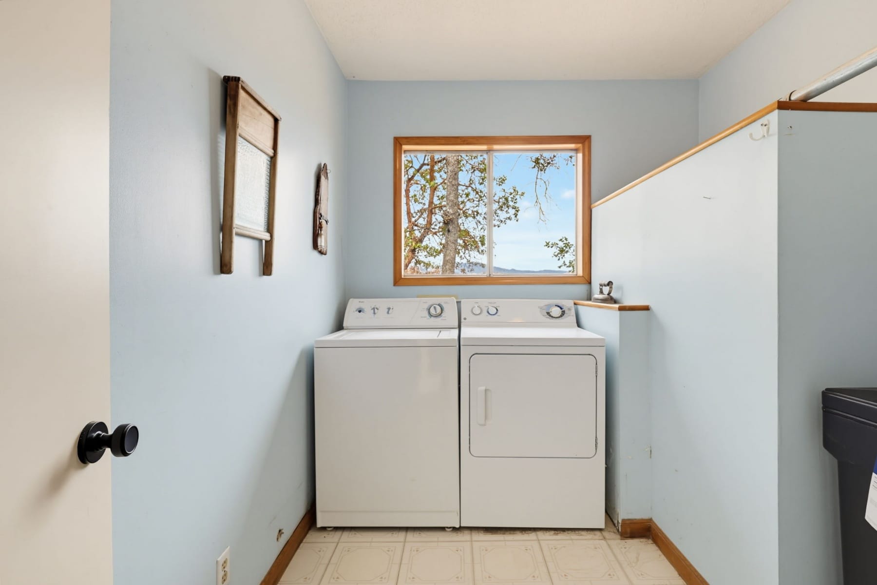  2590 Siskiyou Highway Ashland, OR 97520 - 物件實景