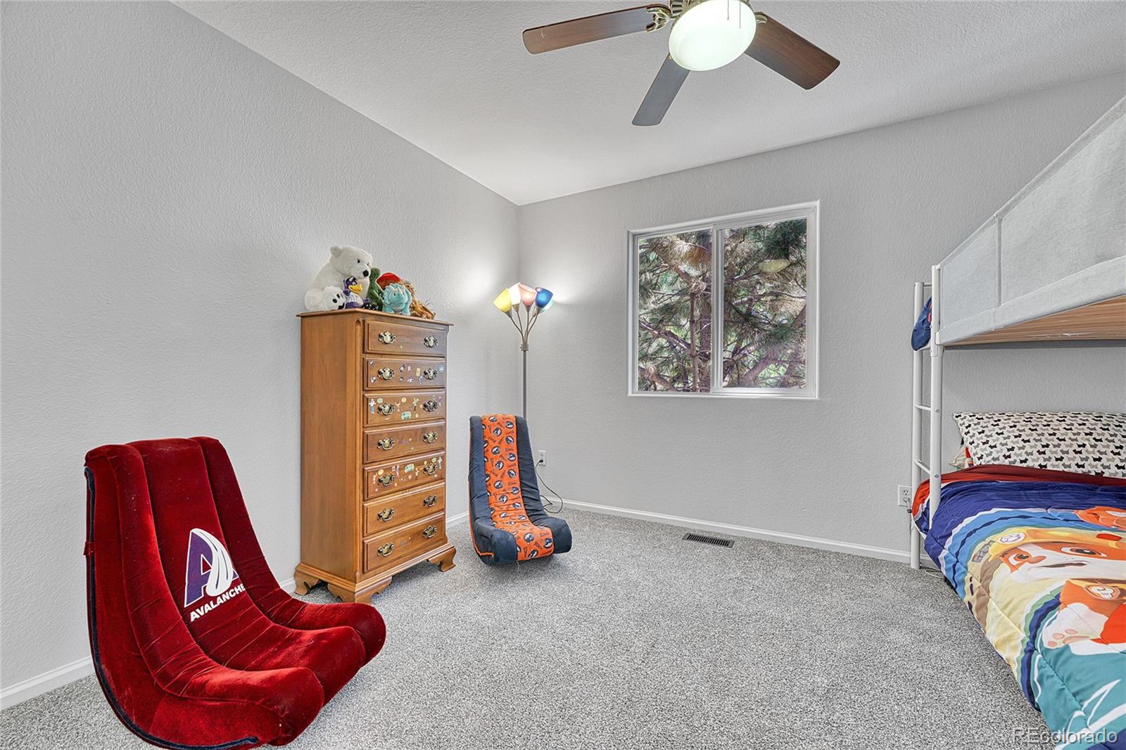 Littleton, Colorado, 80125, United States, 4 Bedrooms Bedrooms, ,3 BathroomsBathrooms,Residential,For Sale,1955641