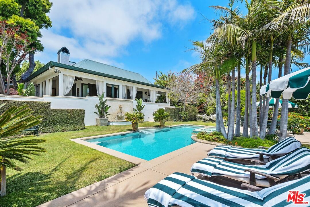 Malibu, California, 90265, United States, 8 Bedrooms Bedrooms, ,9 BathroomsBathrooms,Residential,For Sale,1847980