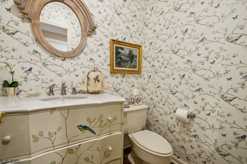 Bernards Twp., New Jersey, 07920, United States, 3 Bedrooms Bedrooms, ,4 BathroomsBathrooms,Residential,For Sale,1875142