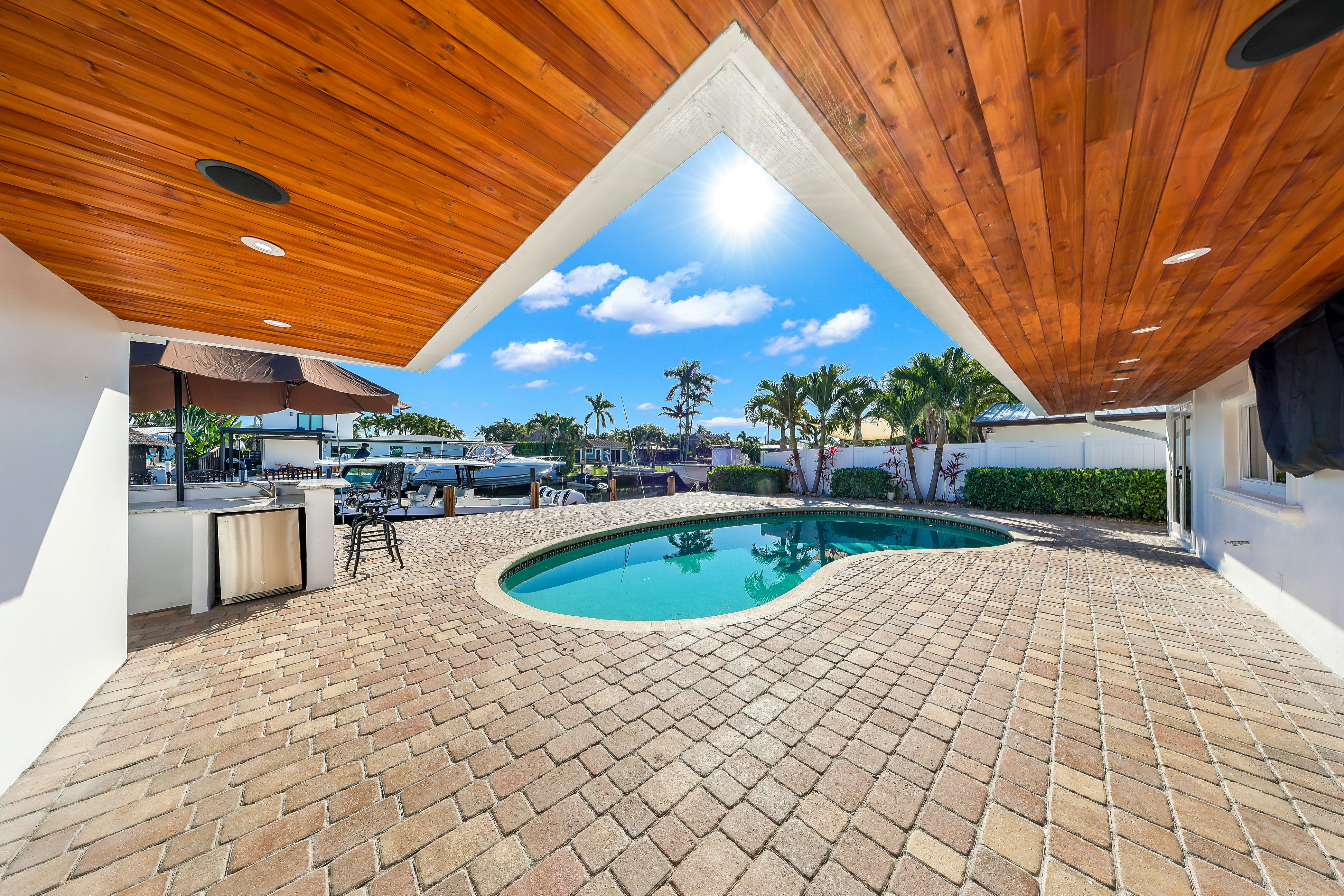  800 SE 3rd Ter, Pompano Beach, FL, 33060 - 物件實景