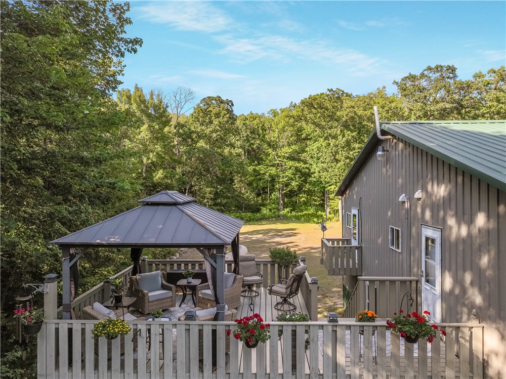 Chetek, Wisconsin, 54728, United States, 2 Bedrooms Bedrooms, ,2 BathroomsBathrooms,Residential,For Sale,1939272