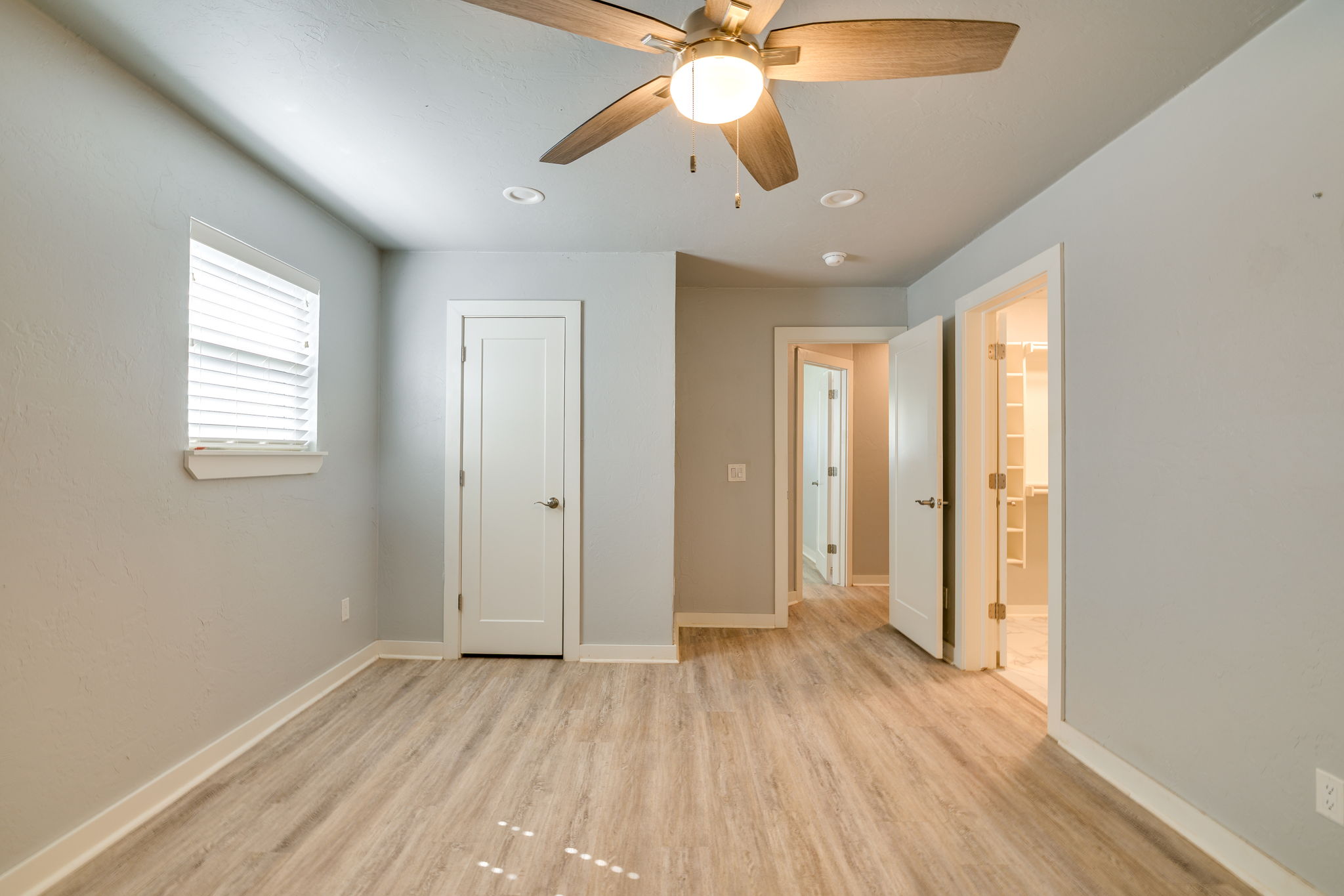  2405 Northwest 59th Street, Oklahoma City, OK 73112 - 物件實景