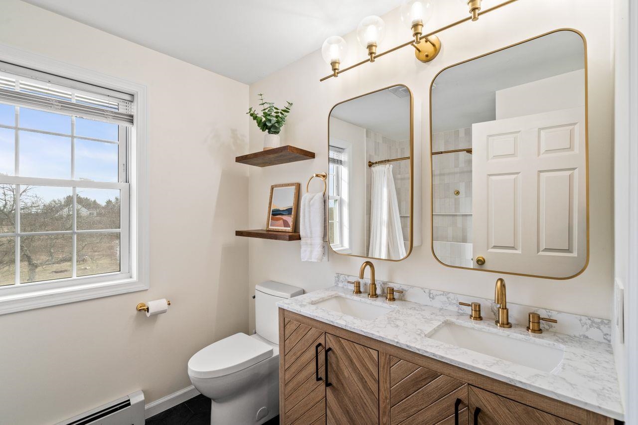 Epping, New Hampshire, 03042, United States, 3 Bedrooms Bedrooms, ,2 BathroomsBathrooms,Residential,For Sale,1862323