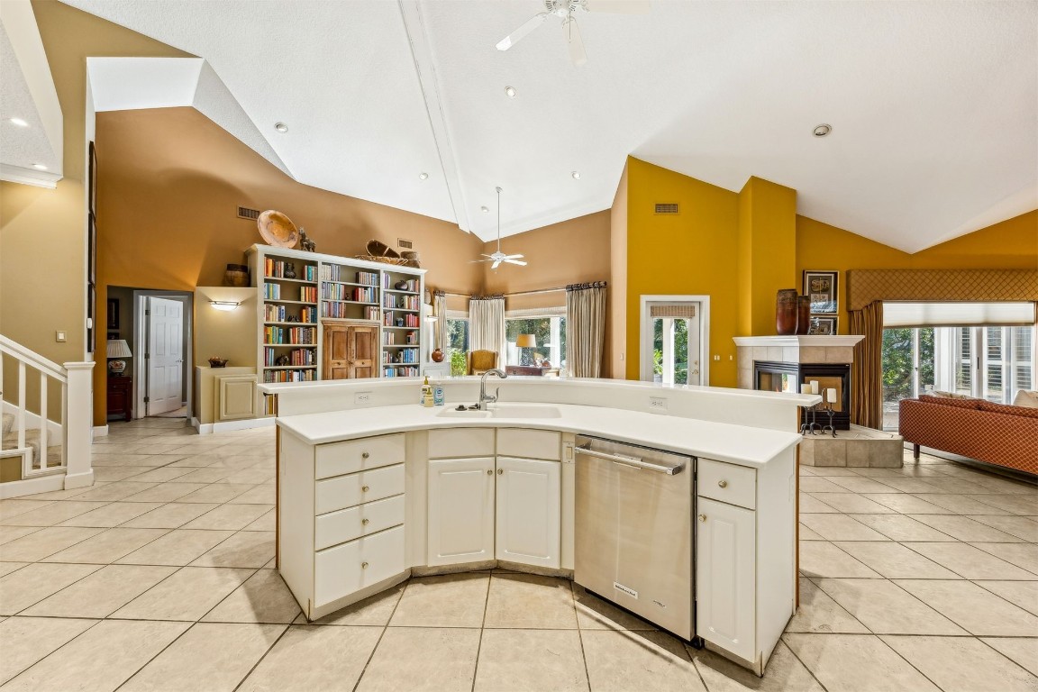 Fernandina Beach, Florida, 32034, United States, 3 Bedrooms Bedrooms, ,3 BathroomsBathrooms,Residential,For Sale,1989295