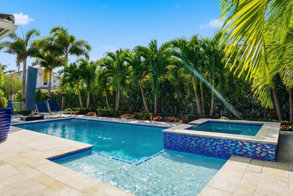 Hollywood, Florida, 33021, United States, 5 Bedrooms Bedrooms, ,3 BathroomsBathrooms,Residential,For Sale,1990187