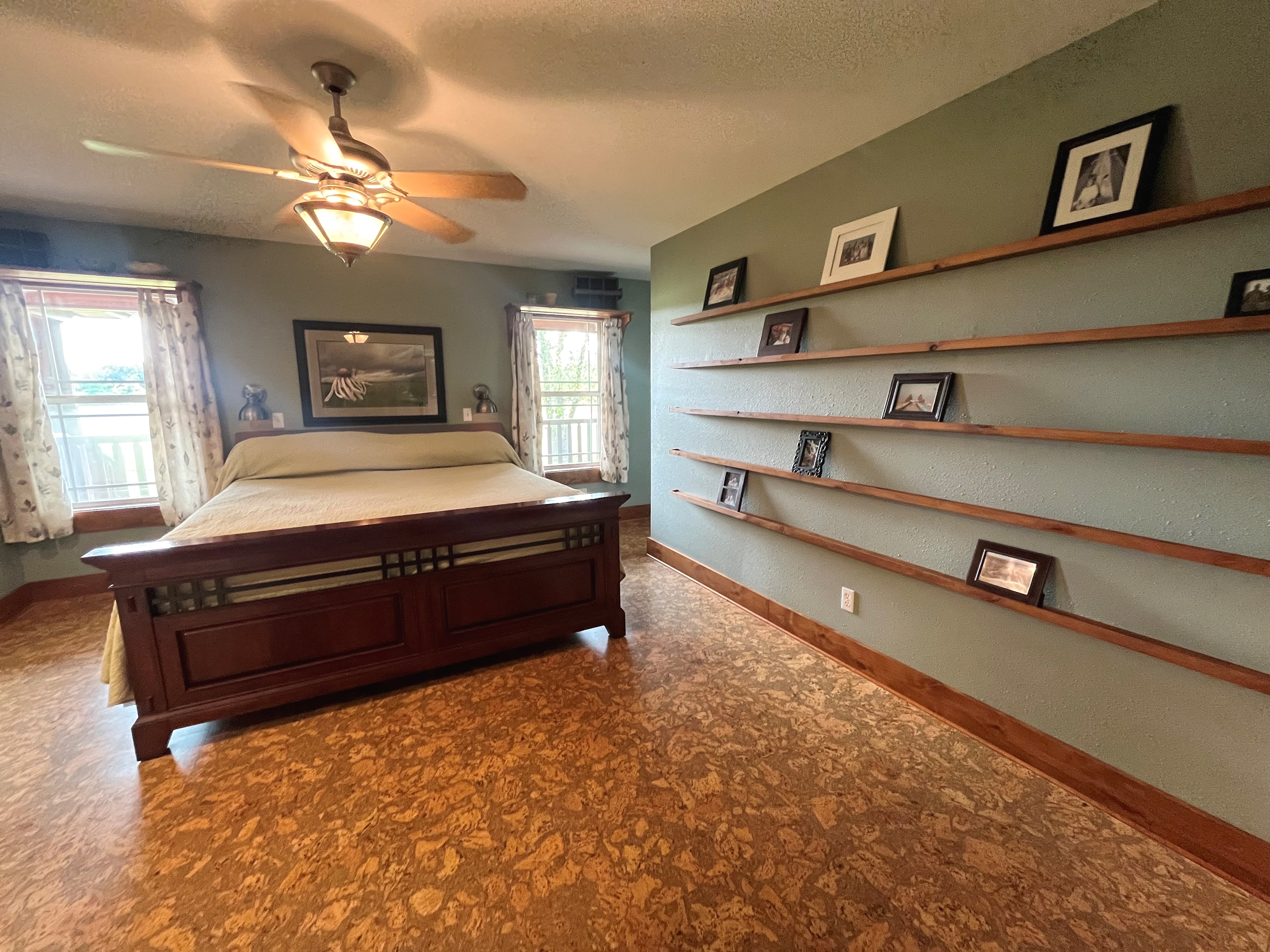 Chillicothe, Missouri, 64601, United States, 3 Bedrooms Bedrooms, ,3 BathroomsBathrooms,Residential,For Sale,1924445