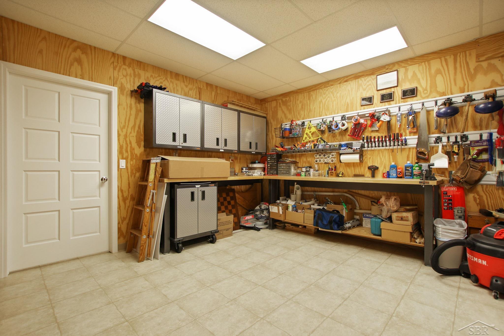 210 Golfview, Saginaw, Michigan, 48638, United States, 4 Bedrooms Bedrooms, ,6 BathroomsBathrooms,Residential,For Sale,210 Golfview,1320030