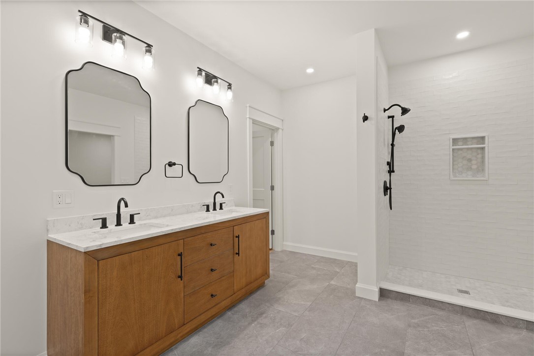 Johnston, Rhode Island, 02919, United States, 3 Bedrooms Bedrooms, ,3 BathroomsBathrooms,Residential,For Sale,1939389