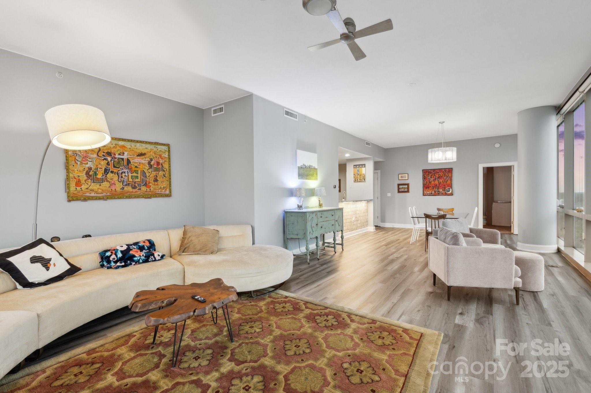 Charlotte, North Carolina, 28203, United States, 2 Bedrooms Bedrooms, ,2 BathroomsBathrooms,Residential,For Sale,1794161
