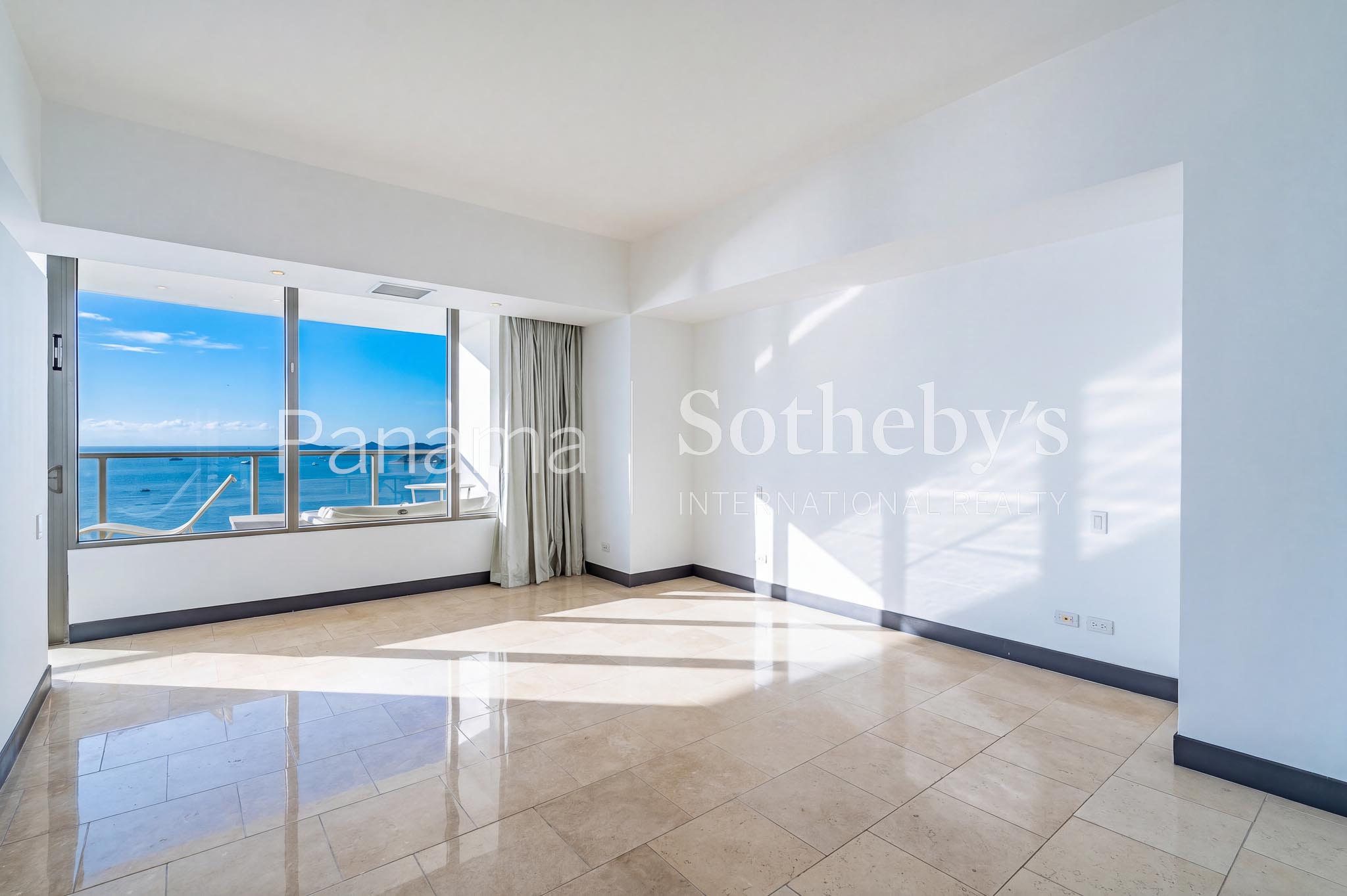  Four-Bedroom Penthouse with Private Jacuzzi  The Ocean Club, Punta Pacífica - 物件實景