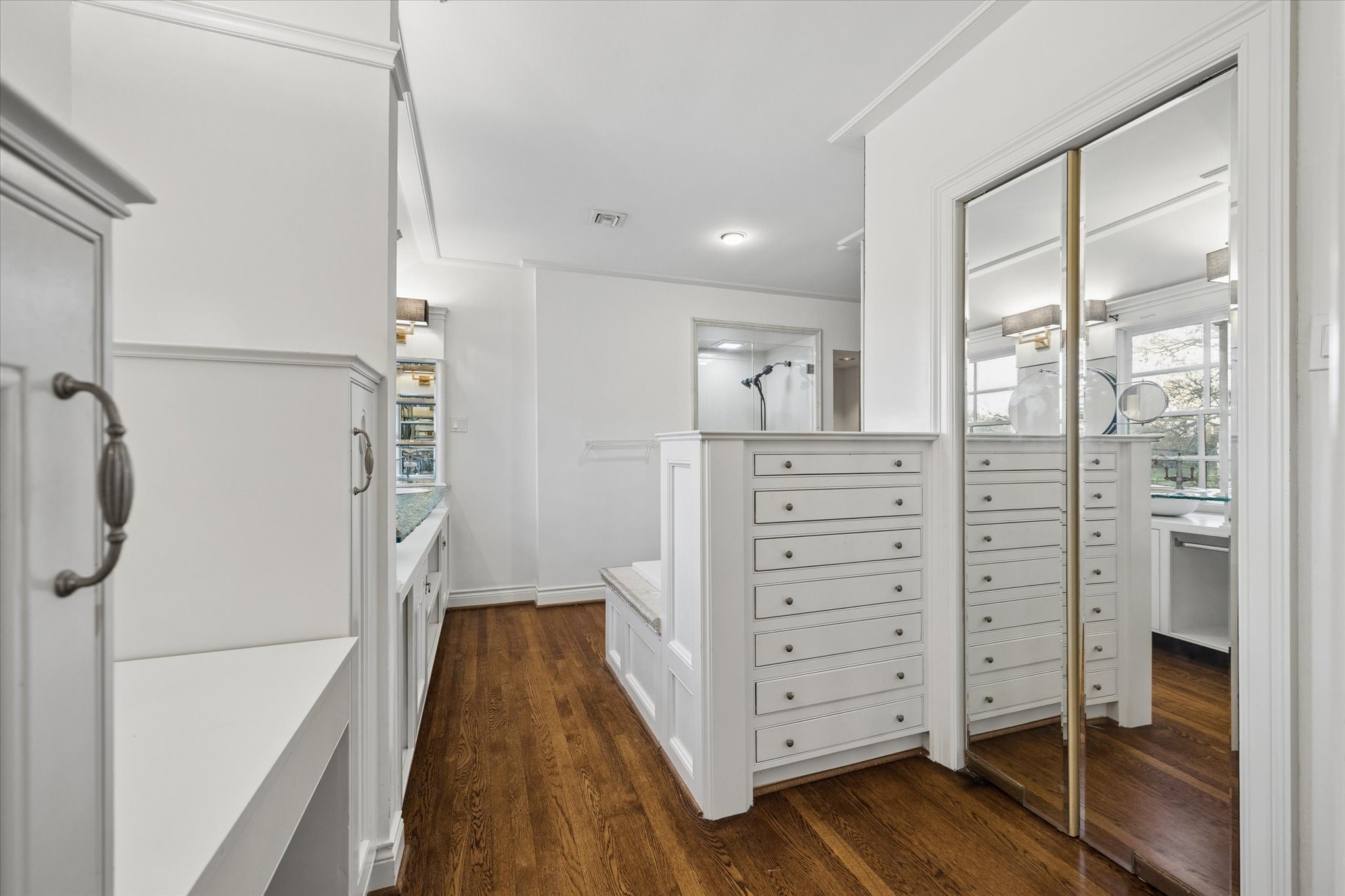  3020 San Felipe Street - 物件實景