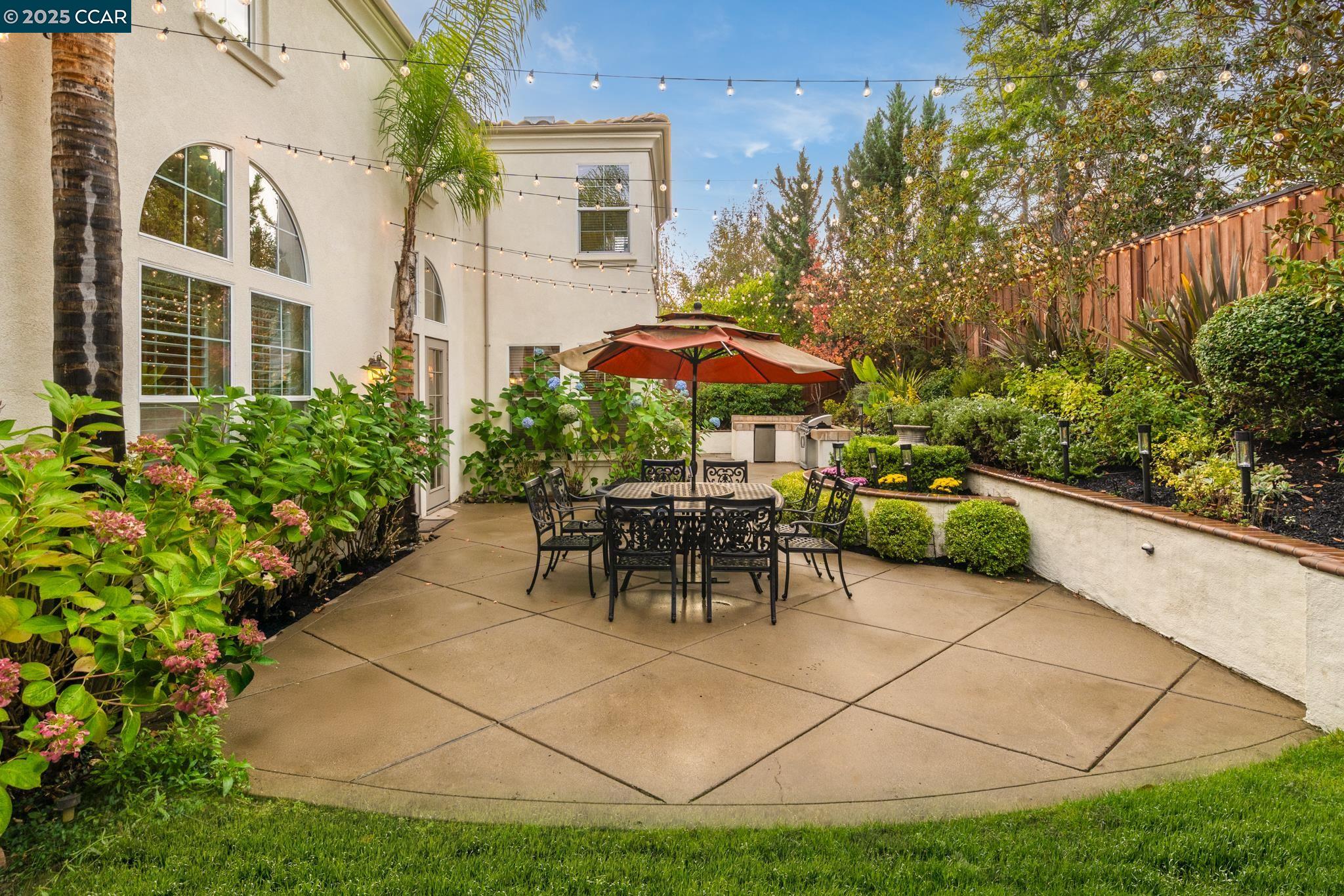 San Ramon, California, 94582, United States, 4 Bedrooms Bedrooms, ,3 BathroomsBathrooms,Residential,For Sale,1988285